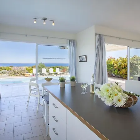 How To Rent Your Own Beachfront Villa, 1463